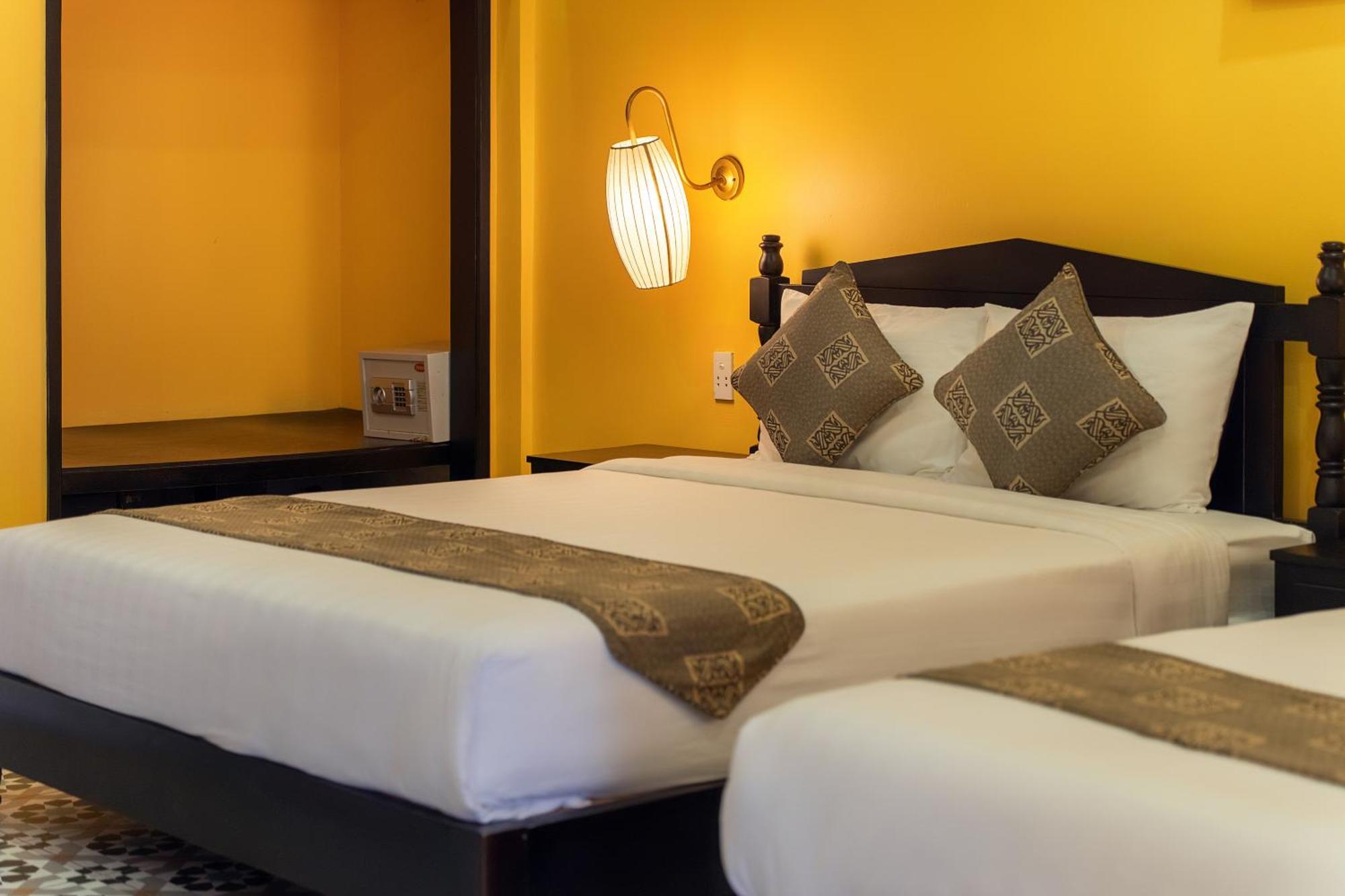 Golden Bell Homestay Hội An Buitenkant foto